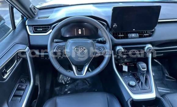 Acheter Occasion Voiture Toyota RAV4 Blanc à Lomé, Maritime Acheter Occasion Voiture Toyota RAV4 Blanc à Lomé, Maritime