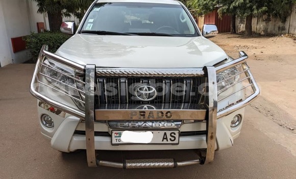Acheter Occasion Voiture Toyota Land Cruiser Blanc à Lomé, Togo Acheter Occasion Voiture Toyota Land Cruiser Blanc à Lomé, Togo