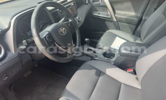 Acheter Occasion Voiture Toyota RAV4 Bleu à Lomé, Togo Acheter Occasion Voiture Toyota RAV4 Bleu à Lomé, Togo