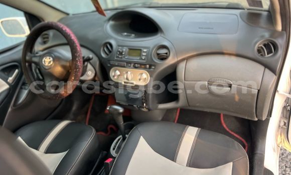 Buy Used Toyota Yaris White Car in Lome in Maritime Buy Used Toyota Yaris White Car in Lome in Maritime
