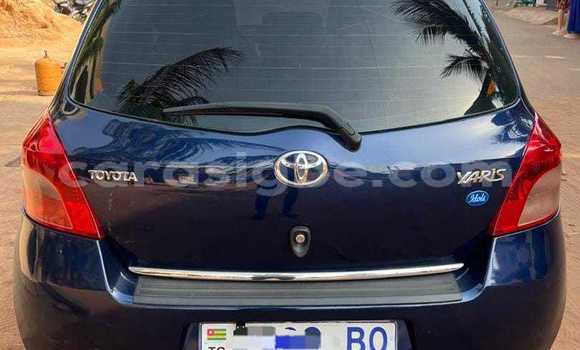 Buy Used Toyota Yaris Blue Car in Lome in Togo Buy Used Toyota Yaris Blue Car in Lome in Togo