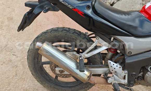 Acheter Occasion Moto Honda XR 125 Rouge à Lomé, Togo Acheter Occasion Moto Honda XR 125 Rouge à Lomé, Togo