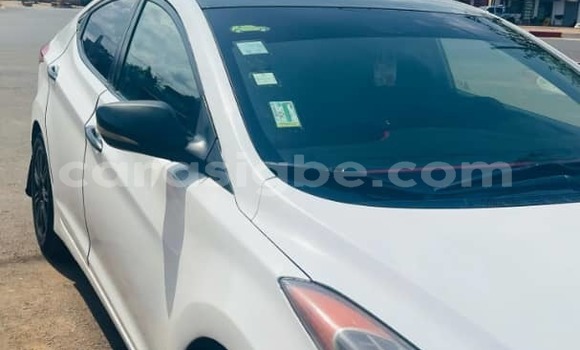 Acheter Occasion Voiture Hyundai Elantra Blanc à Lomé, Togo Acheter Occasion Voiture Hyundai Elantra Blanc à Lomé, Togo