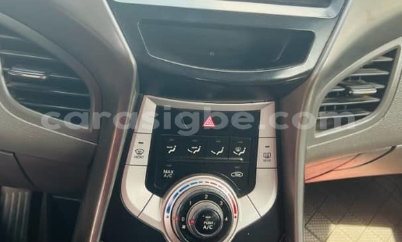 Acheter Occasion Voiture Hyundai Elantra Blanc à Lomé, Togo Acheter Occasion Voiture Hyundai Elantra Blanc à Lomé, Togo