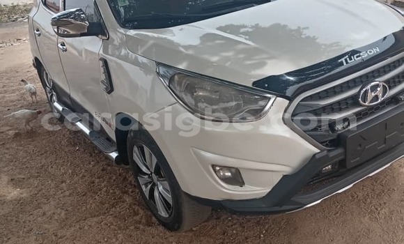 Acheter Occasion Voiture Hyundai Tucson Blanc à Lomé, Maritime Acheter Occasion Voiture Hyundai Tucson Blanc à Lomé, Maritime