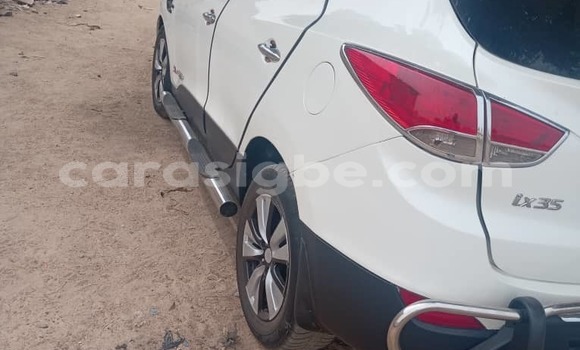 Acheter Occasion Voiture Hyundai Tucson Blanc à Lomé, Maritime Acheter Occasion Voiture Hyundai Tucson Blanc à Lomé, Maritime