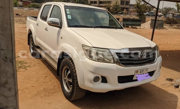 Acheter Occasion Voiture Toyota Hilux Blanc à Lomé, Togo Acheter Occasion Voiture Toyota Hilux Blanc à Lomé, Togo