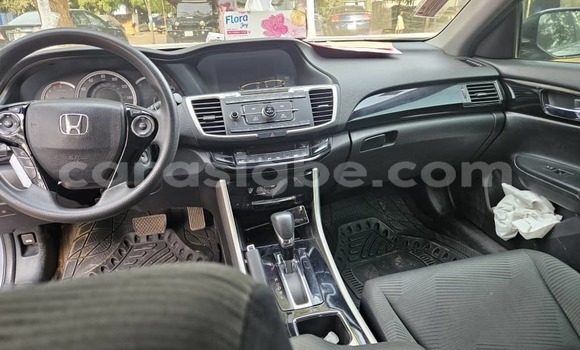 Acheter Occasion Voiture Honda Accord Gris à Lomé, Togo Acheter Occasion Voiture Honda Accord Gris à Lomé, Togo