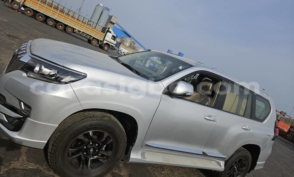 Acheter Occasion Voiture Toyota Prado Gris à Lomé, Togo Acheter Occasion Voiture Toyota Prado Gris à Lomé, Togo