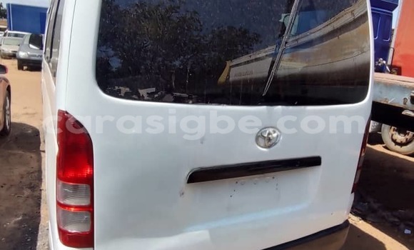 Acheter Occasion Voiture Toyota Hiace Blanc à Lomé, Togo Acheter Occasion Voiture Toyota Hiace Blanc à Lomé, Togo