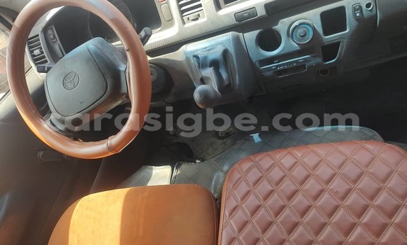 Acheter Occasion Voiture Toyota Hiace Blanc à Lomé, Togo Acheter Occasion Voiture Toyota Hiace Blanc à Lomé, Togo