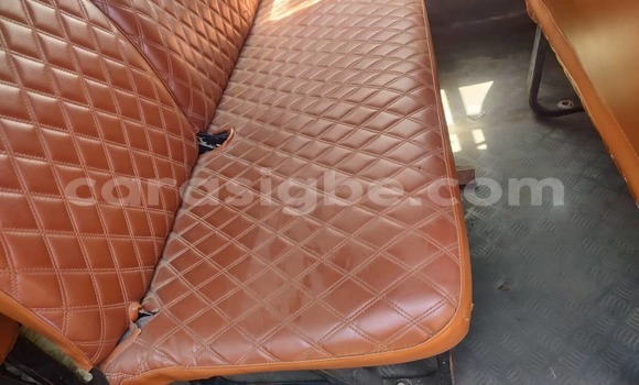 Acheter Occasion Voiture Toyota Hiace Blanc à Lomé, Togo Acheter Occasion Voiture Toyota Hiace Blanc à Lomé, Togo