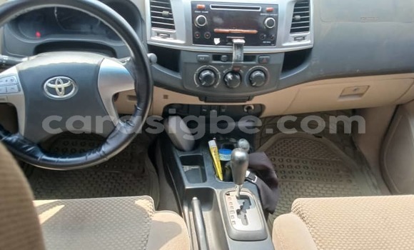 Acheter Occasion Voiture Toyota Fortuner Noir à Lomé, Togo Acheter Occasion Voiture Toyota Fortuner Noir à Lomé, Togo