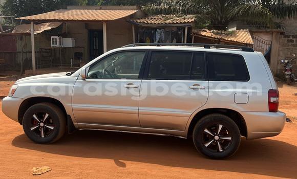 Acheter Occasion Voiture Toyota Highlander Beige à Lomé, Togo Acheter Occasion Voiture Toyota Highlander Beige à Lomé, Togo