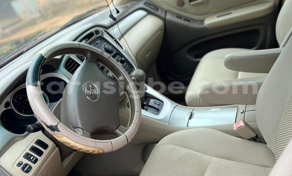 Acheter Occasion Voiture Toyota Highlander Beige à Lomé, Togo Acheter Occasion Voiture Toyota Highlander Beige à Lomé, Togo