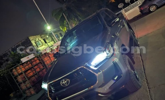 Acheter Occasion Voiture Toyota Hilux Noir à Lomé, Togo Acheter Occasion Voiture Toyota Hilux Noir à Lomé, Togo
