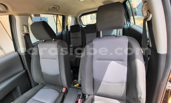 Acheter Occasion Voiture Mazda 5 Noir à Lomé, Togo Acheter Occasion Voiture Mazda 5 Noir à Lomé, Togo