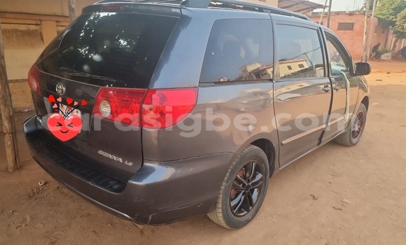 Acheter Occasion Voiture Toyota Sienna Autre à Lomé, Maritime Acheter Occasion Voiture Toyota Sienna Autre à Lomé, Maritime