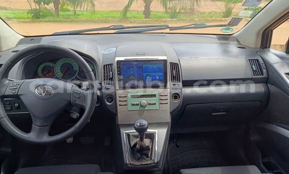 Buy Used Toyota Corolla Verso Silver Car in Lome in Togo Buy Used Toyota Corolla Verso Silver Car in Lome in Togo