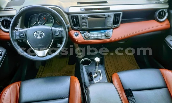 Acheter Occasion Voiture Toyota RAV4 Noir à Lomé, Togo Acheter Occasion Voiture Toyota RAV4 Noir à Lomé, Togo