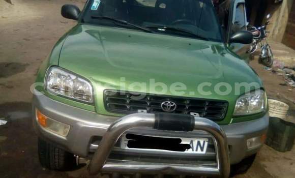 Buy Used Toyota RAV4 Green Car in Lome in Togo Buy Used Toyota RAV4 Green Car in Lome in Togo