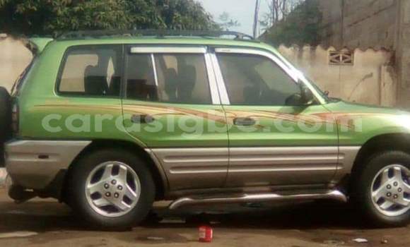 Buy Used Toyota RAV4 Green Car in Lome in Togo Buy Used Toyota RAV4 Green Car in Lome in Togo