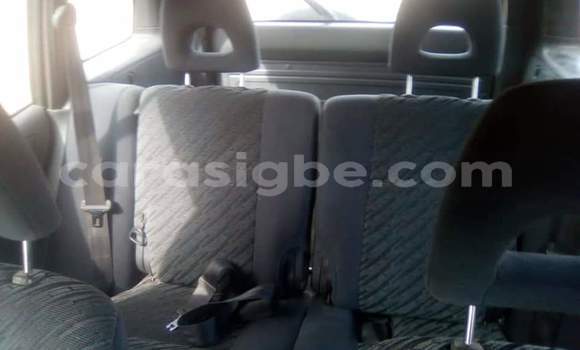 Buy Used Toyota RAV4 Green Car in Lome in Togo Buy Used Toyota RAV4 Green Car in Lome in Togo