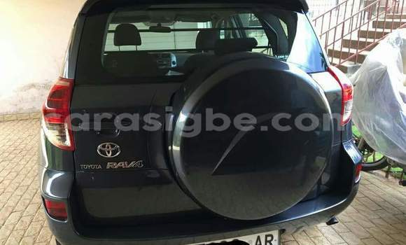 Acheter Occasion Voiture Toyota RAV4 Noir à Lomé, Togo Acheter Occasion Voiture Toyota RAV4 Noir à Lomé, Togo