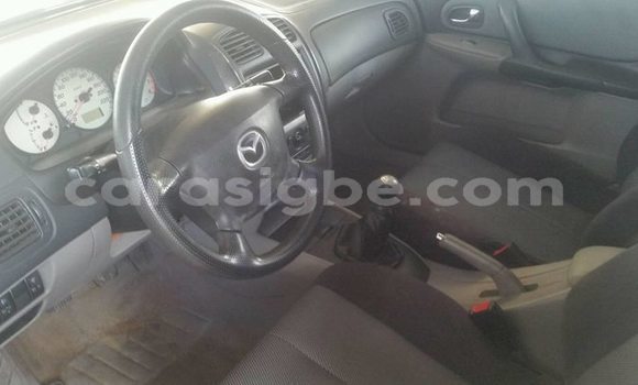 Acheter Occasion Voiture Mazda 323 Bleu à Lomé, Togo Acheter Occasion Voiture Mazda 323 Bleu à Lomé, Togo