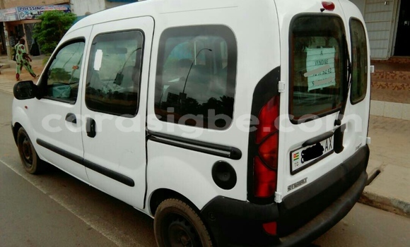 Buy Used Renault Kangoo White Car in Lome in Maritime Buy Used Renault Kangoo White Car in Lome in Maritime