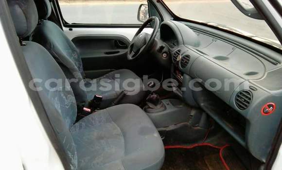 Buy Used Renault Kangoo White Car in Lome in Maritime Buy Used Renault Kangoo White Car in Lome in Maritime
