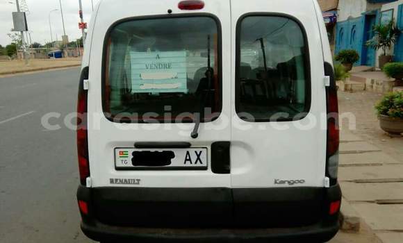 Buy Used Renault Kangoo White Car in Lome in Maritime Buy Used Renault Kangoo White Car in Lome in Maritime