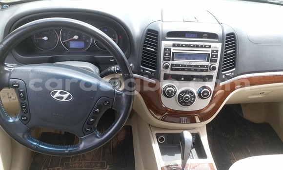 Buy Used Hyundai Santa Fe White Car in Lome in Maritime Buy Used Hyundai Santa Fe White Car in Lome in Maritime