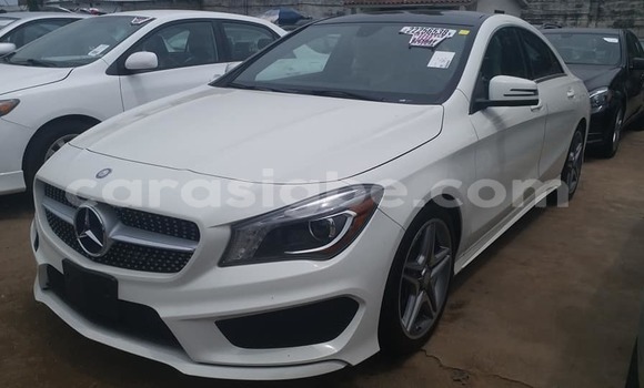 Buy Used Mercedes‒Benz CL–Class White Car in Lome in Maritime Buy Used Mercedes‒Benz CL–Class White Car in Lome in Maritime