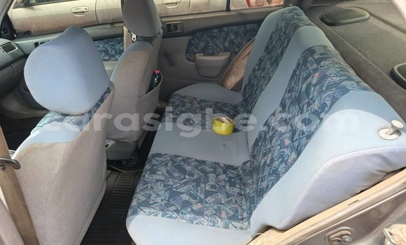 Acheter Occasion Voiture Toyota Starlet Gris à Lome, West africa Acheter Occasion Voiture Toyota Starlet Gris à Lome, West africa