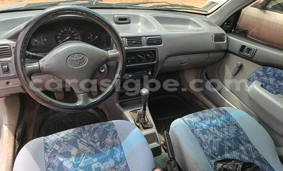 Acheter Occasion Voiture Toyota Starlet Gris à Lome, West africa Acheter Occasion Voiture Toyota Starlet Gris à Lome, West africa