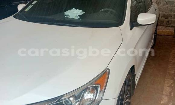Acheter Occasion Voiture Honda Accord Blanc à Lome, West africa Acheter Occasion Voiture Honda Accord Blanc à Lome, West africa