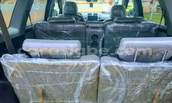 Acheter Occasion Voiture Toyota RAV4 Bleu à Lome, West africa Acheter Occasion Voiture Toyota RAV4 Bleu à Lome, West africa