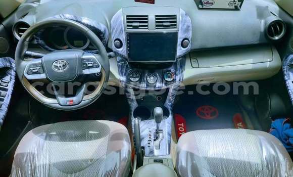 Acheter Occasion Voiture Toyota RAV4 Bleu à Lome, West africa Acheter Occasion Voiture Toyota RAV4 Bleu à Lome, West africa