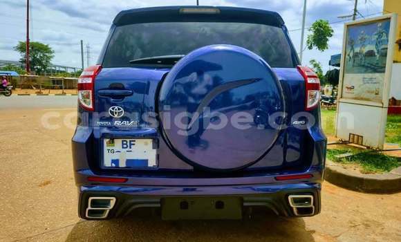 Acheter Occasion Voiture Toyota RAV4 Bleu à Lome, West africa Acheter Occasion Voiture Toyota RAV4 Bleu à Lome, West africa