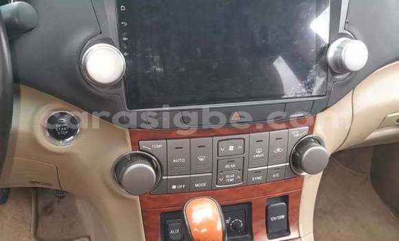 Buy Used Toyota Highlander Black Car in Lome in Maritime Buy Used Toyota Highlander Black Car in Lome in Maritime