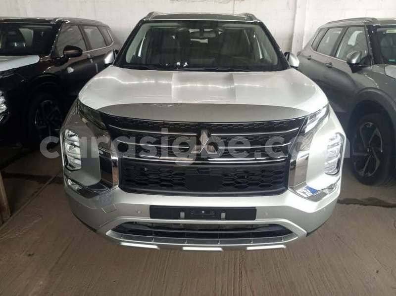 Big with watermark mitsubishi outlander maritime lome 10613