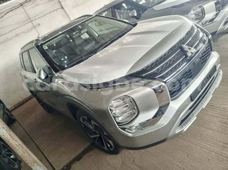 Big with watermark mitsubishi outlander maritime lome 10613