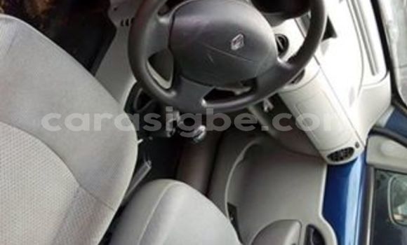 Acheter Occasion Voiture Renault Kangoo Bleu à Lomé, Togo Acheter Occasion Voiture Renault Kangoo Bleu à Lomé, Togo