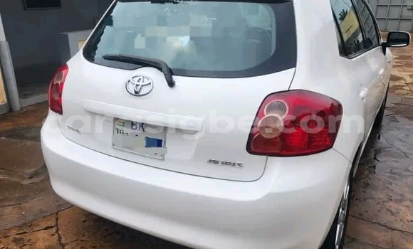 Buy Used Toyota Auris White Car in Lome in Togo Buy Used Toyota Auris White Car in Lome in Togo