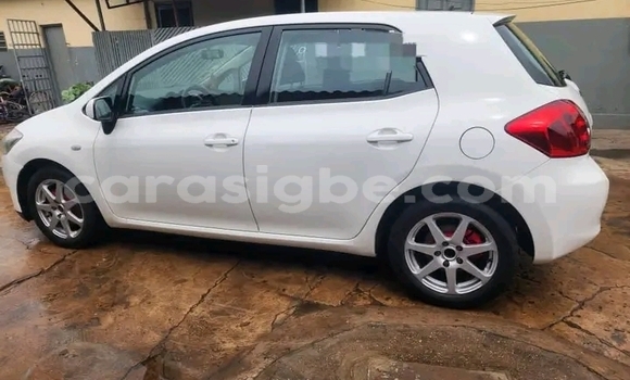 Buy Used Toyota Auris White Car in Lome in Togo Buy Used Toyota Auris White Car in Lome in Togo