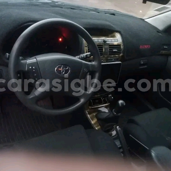 Big with watermark toyota avensis togo lome 10644