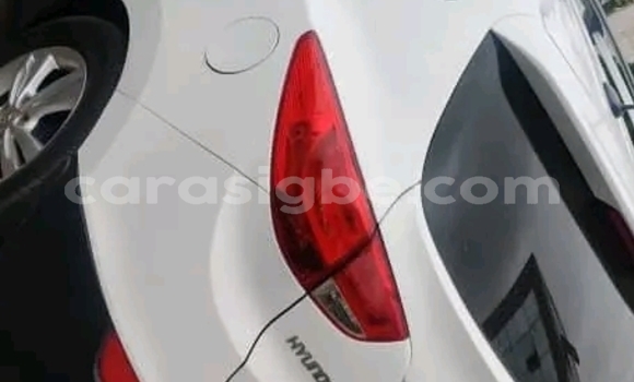 Buy Used Hyundai Tucson White Car in Kodjoviakopé in Togo Buy Used Hyundai Tucson White Car in Kodjoviakopé in Togo