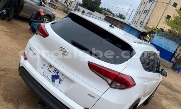 Acheter Neuf Voiture Hyundai Tucson Blanc à Lome, West africa Acheter Neuf Voiture Hyundai Tucson Blanc à Lome, West africa