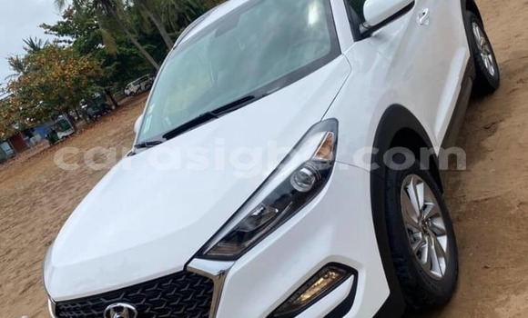 Acheter Neuf Voiture Hyundai Tucson Blanc à Lome, West africa Acheter Neuf Voiture Hyundai Tucson Blanc à Lome, West africa